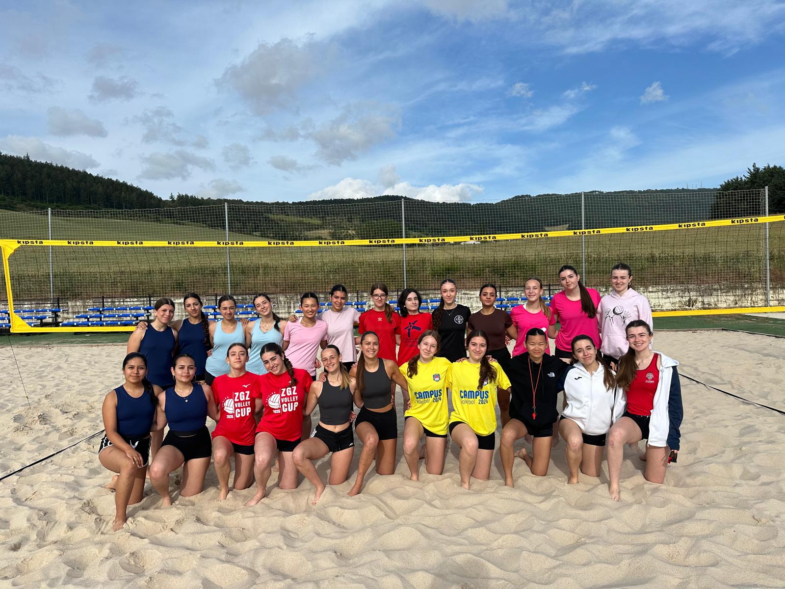 Podios Campeonato Navarro Voley Playa (Juvenil y S&eacute;nior)